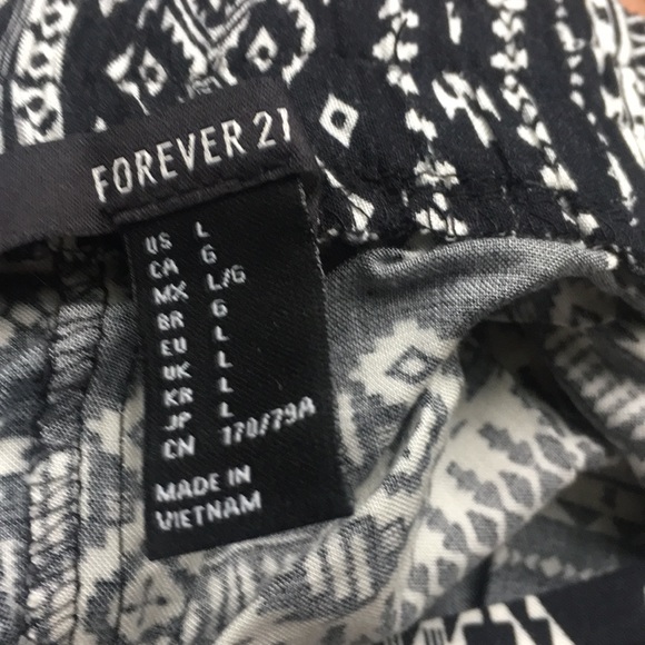 Patterned Pant - Picture 4 of 4